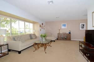 932 SW 33rd Pl, Boynton Beach, FL 33435, Sold 08/17/17