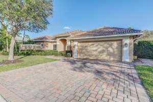 8541 SW Sea Captain Dr, Stuart, FL 34997, Sold 09/29/17