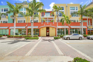 185 NE 4th Ave, Delray Beach, FL 33483, Sold 11/07/17