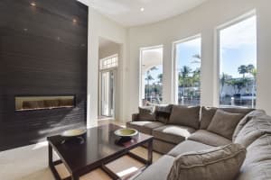 19 Harbour Dr N, Boynton Beach, FL 33435, Sold 05/23/17