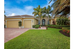 443 SW Lost River Rd, Stuart, FL 34997, Sold 08/31/17