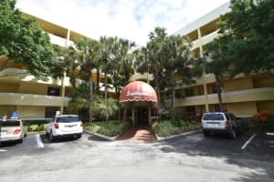 2070 Homewood Blvd, Delray Beach, FL 33445, Sold 07/20/17