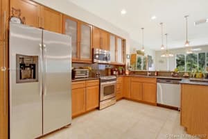 1074 Pinewood Lake Ct, Greenacres, FL 33415, Sold 06/16/17