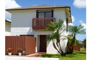 5293 Garden Hills Cir, West Palm Beach, FL 33415, Sold 06/16/17