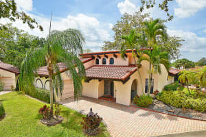 8212 Pine Dr, Tamarac, FL 33321, Sold 07/14/17