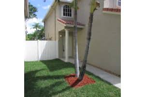 4865 McGill St, Boynton Beach, FL 33436, Sold 08/28/17