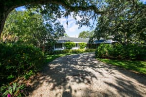 1601 E Camino del Rio, Vero Beach, FL 32963, Sold 11/24/17
