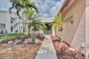 6128 Strawberry Lakes Cir, Lake Worth, FL 33463, Sold 06/13/17