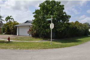 9691 Carousel Cir S, Boca Raton, FL 33434, Sold 08/04/17