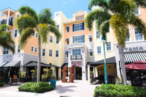 200 NE 2nd Ave, Delray Beach, FL 33444, Sold 09/25/17