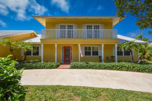 8849 SE Hawksbill Way, Hobe Sound, FL 33455, Sold 08/01/17