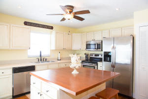 2044 NE Avenida Dracaena, Jensen Beach, FL 34957, Sold 07/11/17