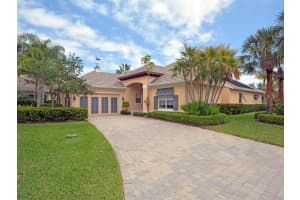 9220 Seasons Terrace, Vero Beach, FL 32963, Sold 10/06/17
