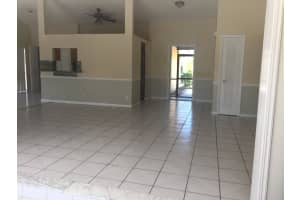 5133 Woodstone Cir E, Lake Worth, FL 33463, Sold 09/01/17