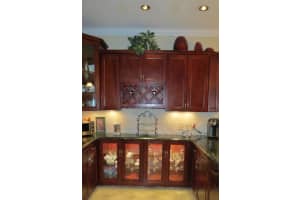 1075 Fairfax Cir W, Boynton Beach, FL 33436, Sold 08/09/17