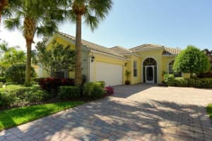 4712 Dovehill Dr, Palm Beach Gardens, FL 33418, Sold 10/23/17