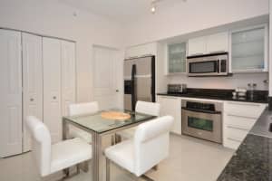 225 NE 1st St, Delray Beach, FL 33444, Sold 09/15/17