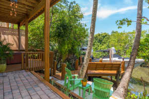 512 SW Akron Ave, Stuart, FL 34994, Sold 07/07/17