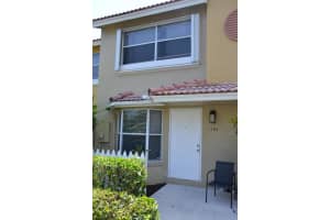 1104 Jeffery St, Boca Raton, FL 33487, Sold 07/21/17
