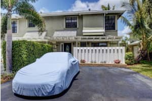 611 NE 12th Terrace, Boynton Beach, FL 33435, Sold 10/31/17