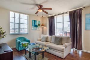 651 Okeechobee Blvd APT 412, West Palm Beach, FL 33401, Sold 10/30/17