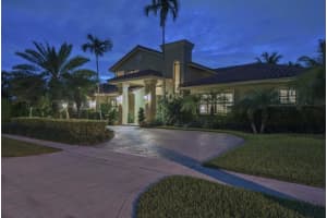 811 NE 77th St, Boca Raton, FL 33487, Sold 05/15/17