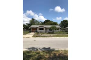 2806 Kingsley Dr, Fort Pierce, FL 34946, Sold 06/12/17