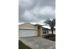 1772 Sawgrass Cir, Greenacres, FL 33413, Sold 08/10/17