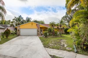 5249 Galina Cir, Lake Worth, FL 33463, Sold 08/18/17