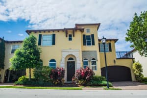 40 Via Poinciana Ln, Boca Raton, FL 33487, Sold 06/22/17