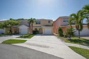 4055 Eastridge Dr, Pompano Beach, FL 33064, Sold 08/11/17