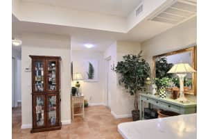 544 7th Square SW, Vero Beach, FL 32962, Sold 08/04/17