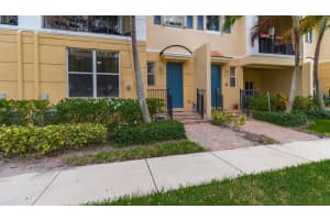 3142 N Oasis Dr, Boynton Beach, FL 33426, Sold 11/22/17