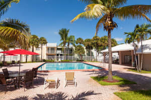 437 Executive Center Dr, West Palm Beach, FL 33401, Sold 06/30/17