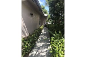 390 E Coral Trace Cir, Delray Beach, FL 33445, Sold 07/17/17