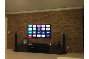 701 Maplewood Dr, Greenacres, FL 33415, Sold 08/30/17