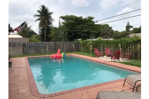 1060 New Parkview Pl, Haverhill, FL 33417, Sold 09/01/17