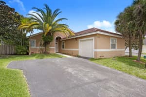 10110 Fanfare Dr, Boca Raton, FL 33428, Sold 08/23/17