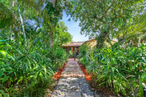 820 Hibiscus St, Boca Raton, FL 33486, Sold 07/20/17