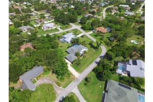 607 Cross Creek Dr, Sebastian, FL 32958, Sold 10/06/17
