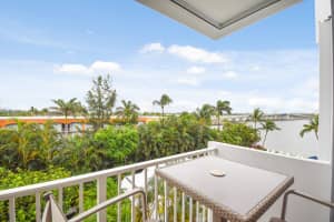 2860 S Ocean Blvd, Palm Beach, FL 33480, Sold 09/07/17