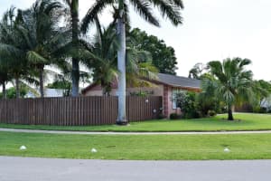 6045 Carthage Cir N, Lake Worth, FL 33463, Sold 07/14/17