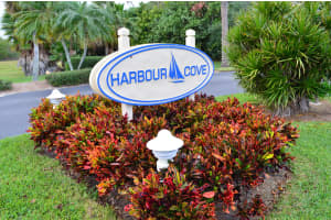 2530 Harbour Cove Dr, Fort Pierce, FL 34949, Sold 07/31/17