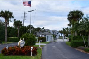 2530 Harbour Cove Dr, Fort Pierce, FL 34949, Sold 07/31/17