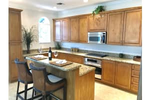 824 Virginia Gardens Dr, Boynton Beach, FL 33435, Sold 12/04/17