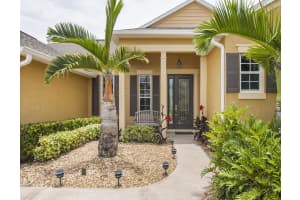 2415 3rd Pl SW, Vero Beach, FL 32962, Sold 12/14/17