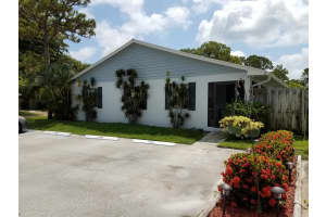 4423 Walden Cir, Lake Worth, FL 33463, Sold 08/31/17