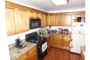 4423 Walden Cir, Lake Worth, FL 33463, Sold 08/31/17