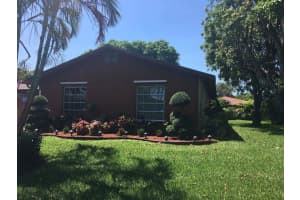 530 SE 27th Way #33b, Boynton Beach, FL 33435, Sold 07/27/17