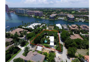 400 SE Spanish Trail, Boca Raton, FL 33432, Sold 06/08/18